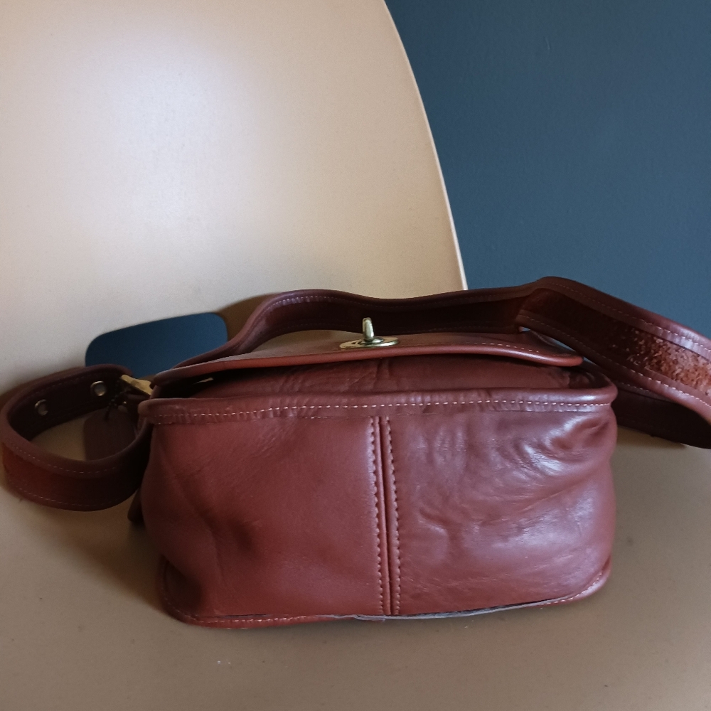 Vintage 90s COACH Legacy Flap Bag, Trial.bag. Cowhide Leather, Crossbody Bag - Picture 8 of 12